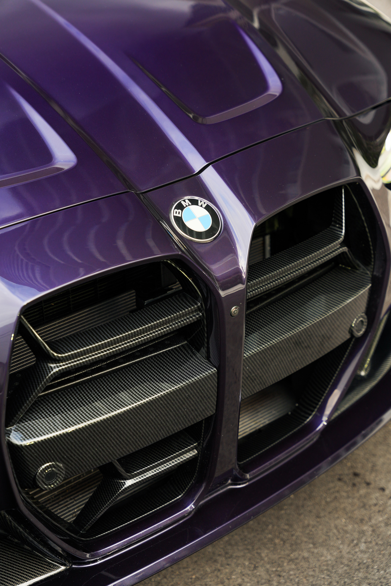 BMW M4 Competition Purple - Image 2